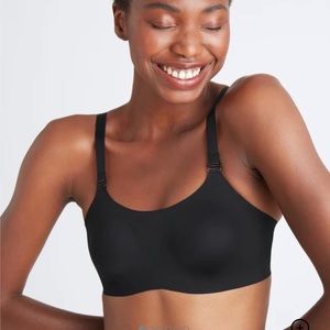 Knix women’s black and nude padded evolution bra Size 5